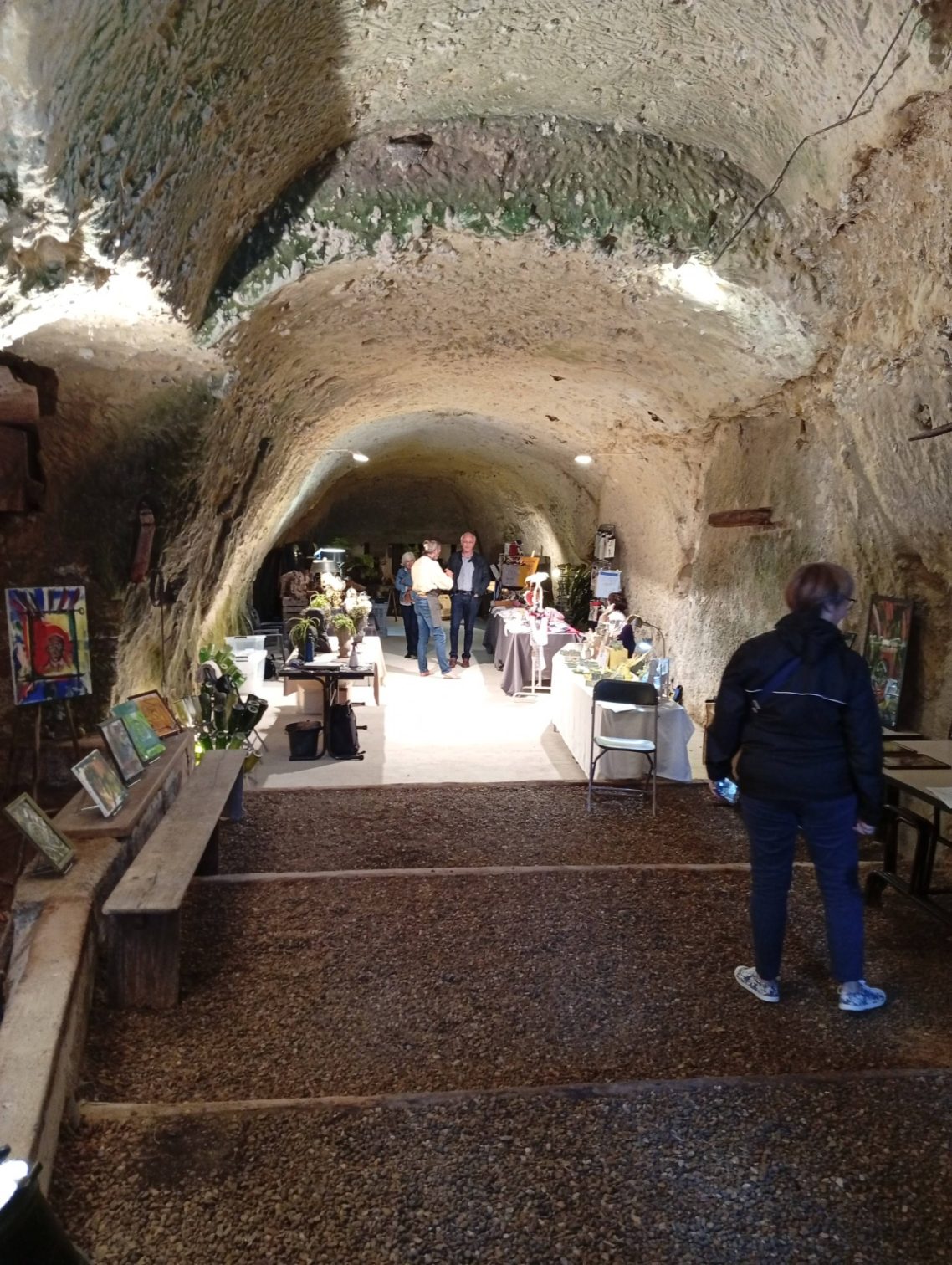 Entrée d'une grande cave